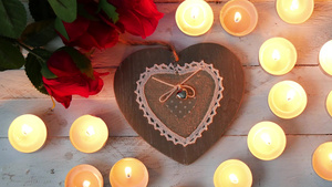浪漫主义概念的玫瑰和小蜡烛21秒视频
