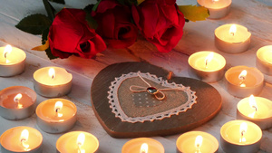 浪漫主义概念心玫瑰和小蜡烛22秒视频