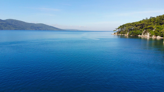 2001年夏季航空海平面的爱琴海海岸线视频