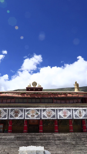 拉萨三大圣寺哲蚌寺主殿延时视频西藏风光17秒视频