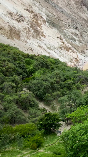 航拍中国怒江上游合集萨尔温江79秒视频