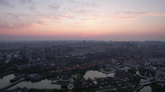 城市日落晚霞夕阳火烧云自然风光航拍视频