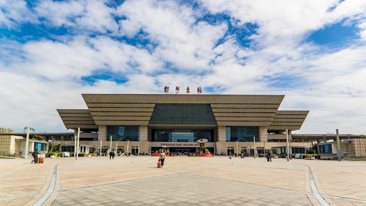 8k延时河南郑州郑州东站晴空素材视频