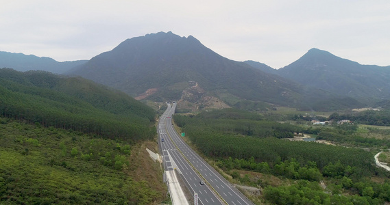 莞惠高速莲花山隧道4K航拍视频