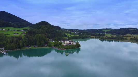 令人惊叹的奥斯特里亚湖富施尔湖景色视频