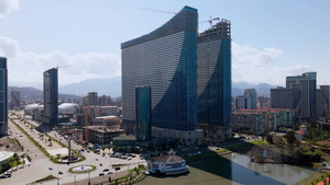 城市地貌从空中飞来的巴统现代建筑在黑海上豪华的乔治亚12秒视频