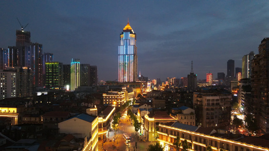 延时摄影航拍风光城市夜景景观大道地标建筑道路灯光交通车流素材视频