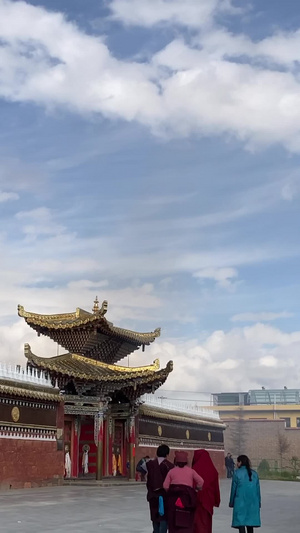 甘肃甘南藏族自治州合作市米拉日巴佛阁藏式建筑51秒视频