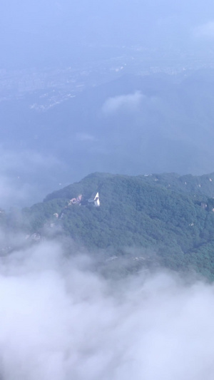 中国山脉云海航拍17秒视频