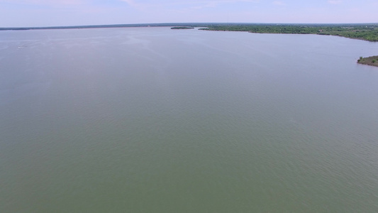 德克萨斯湖射线浴袍空中录像视频