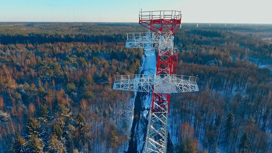 发射塔升起程序能源塔站立工业视频