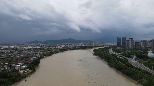 4K航拍暴雨涨洪水洪涝视频