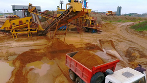 砂矿开采机械9秒视频