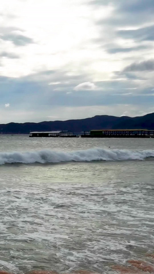 三亚沙滩边大海中摩托艇运动视频素材极限运动34秒视频