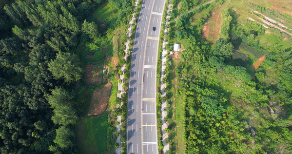 4K航拍山间的公路视频