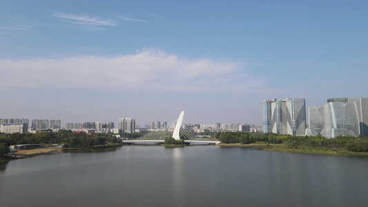 河南郑州龙子湖大桥航拍视频