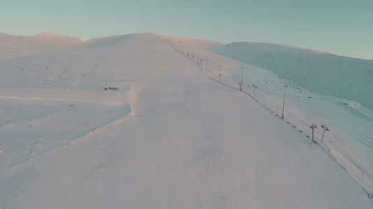 空滑雪赛和升空视频