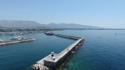 Alimos码头入口的空中视图装在雅典视频