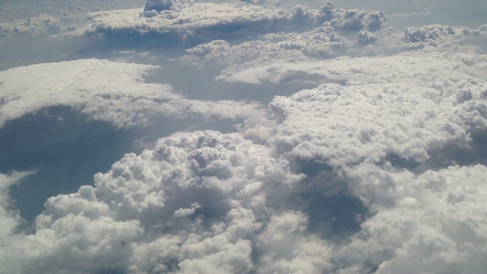 空中飞机内天空的视图视频