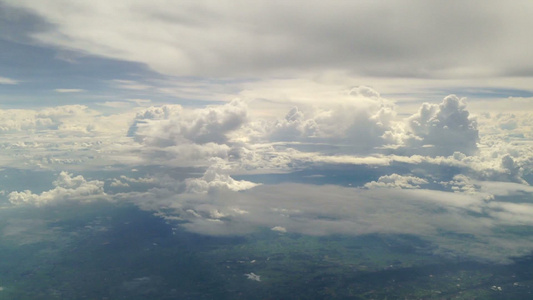 空中飞机内天空的视图视频