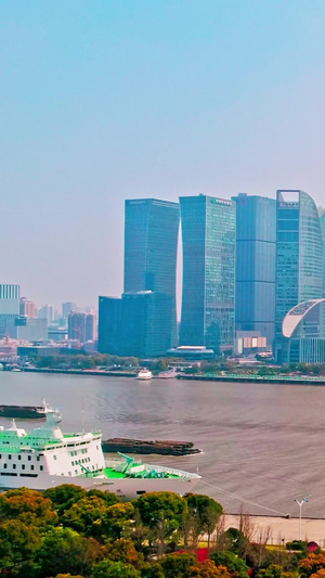 上海陆家嘴航拍上海中心大厦37秒视频