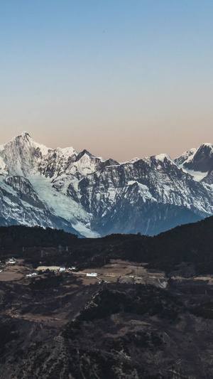 梅里雪山太子十三峰日出金顶延时视频旅游景点20秒视频