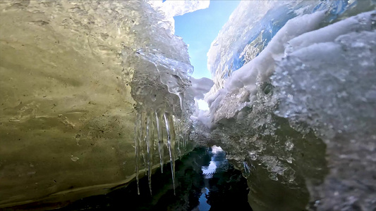 大兴安岭的冰河初开视频