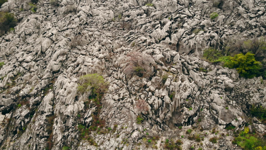 高山地貌的空中视图视频