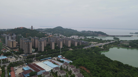 航拍湖南岳阳城市风光城市建设视频