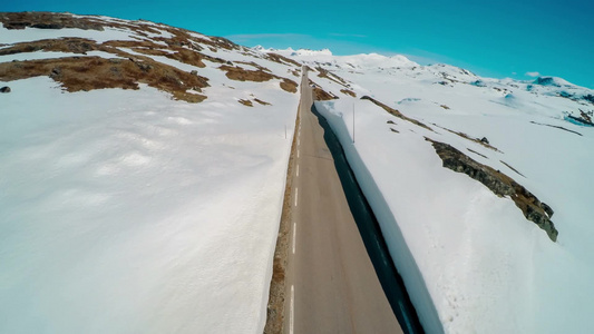 航拍挪威山地公路视频