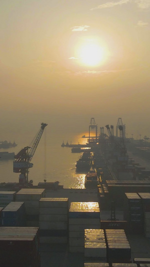 广州南沙自贸货柜码头跨境电商30秒视频