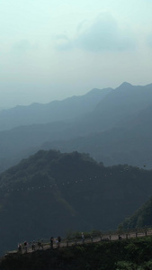 航拍湖南5A级旅游景区崀山山顶欣赏风景栈道素材5A级景区视频