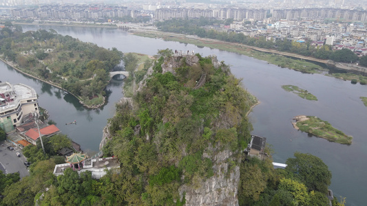 航拍广西桂林叠彩伏波山5A景区视频