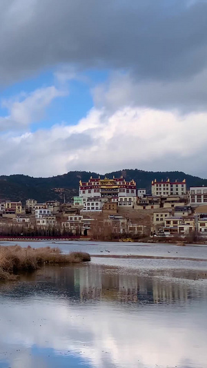 云南香格里拉5A级景点松赞林寺外观视频合集云南旅游91秒视频