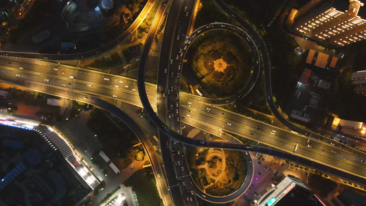 航拍城市夜景交通道路车流4k素材[两条道路]视频