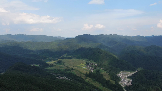 航拍自然风光大山森林植被视频