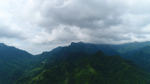 秦岭山脉雨前乌云航拍57秒视频