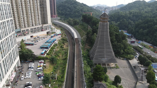 航拍侗族特色建筑风雨桥鼓楼 视频