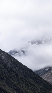 贡嘎雪山延时拍摄川西旅游视频