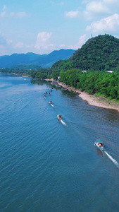 桂林漓江竹筏快艇旅游船游客旅游风光航拍航拍桂林风光视频