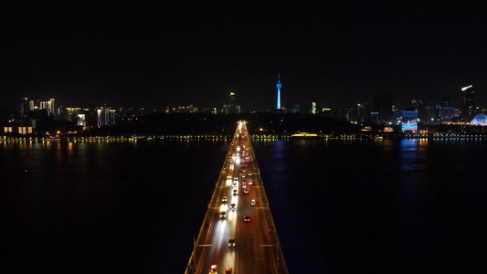 航拍城市道路桥梁交通车流夜景视频