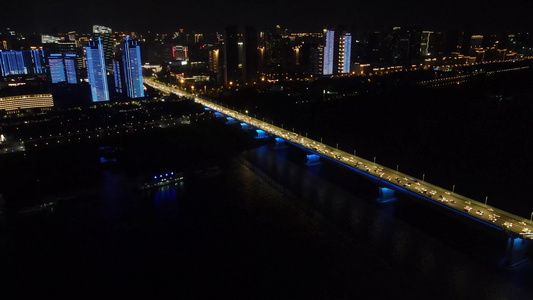 航拍城市道路桥梁交通车流夜景视频