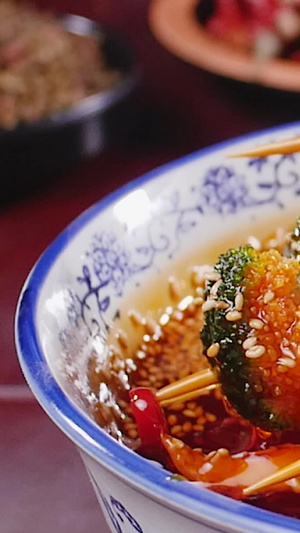 红油冷锅串串美味串串27秒视频