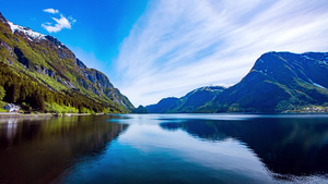 蓝天美丽的自然挪威的空镜7秒视频