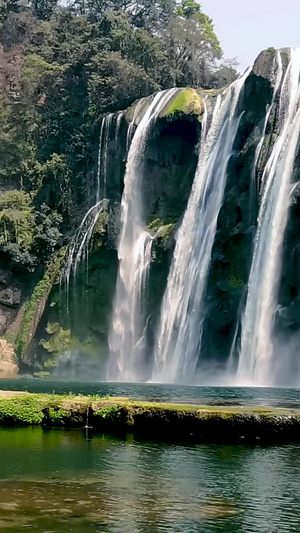 贵州5A风景区黄果树瀑布气势磅礴31秒视频