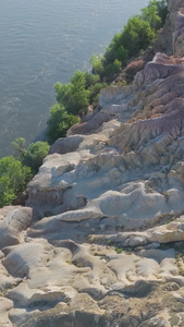 高清竖屏航拍五彩滩大峡谷五彩岩石视频