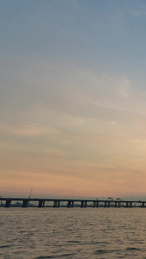 深圳前海海滨公园摩天轮跨海大桥黄昏晚霞日落延时经济特区14秒视频