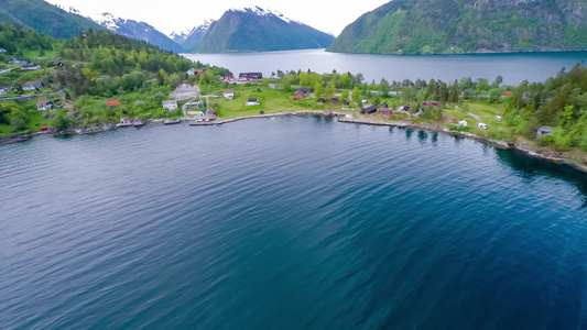 自然景观湖水和峡湾视频