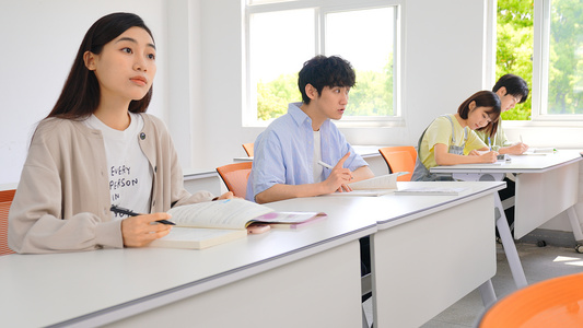 课堂学生学习记录视频