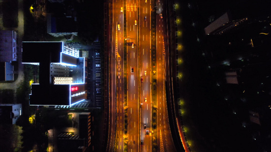 4K航拍城市主干道夜景车流视频